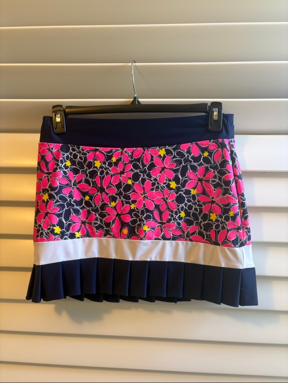 TSU TSU Women's Darby Late Bloomer-Navy-White Skort; Sz: M; EUC - Picture 3 of 9
